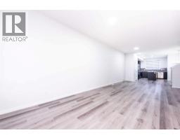 57 Corner Glen Row NE - photo 13