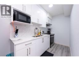 57 Corner Glen Row NE - photo 29