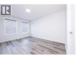 57 Corner Glen Row NE - photo 18