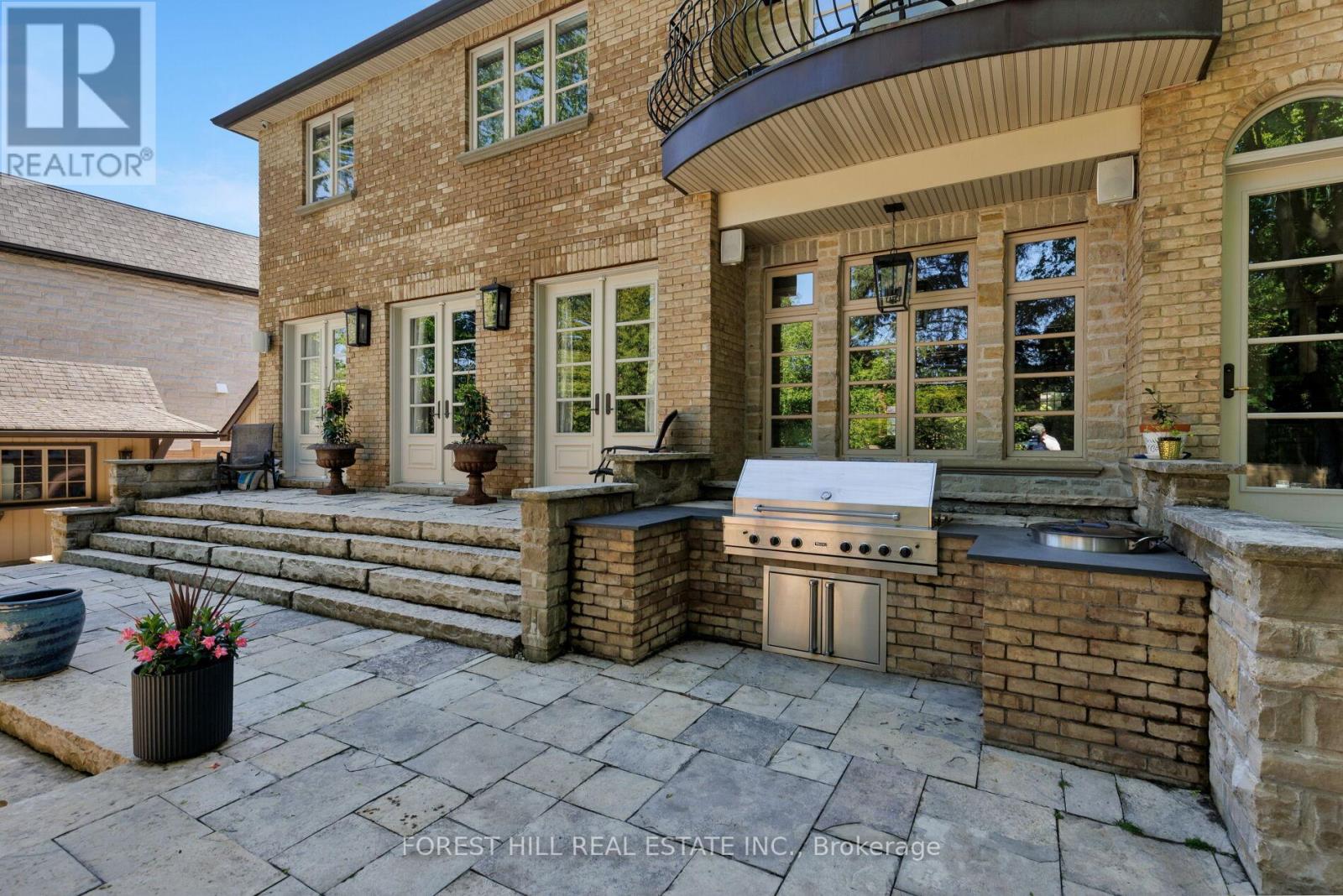 14 DENEWOOD CRESCENT - 25