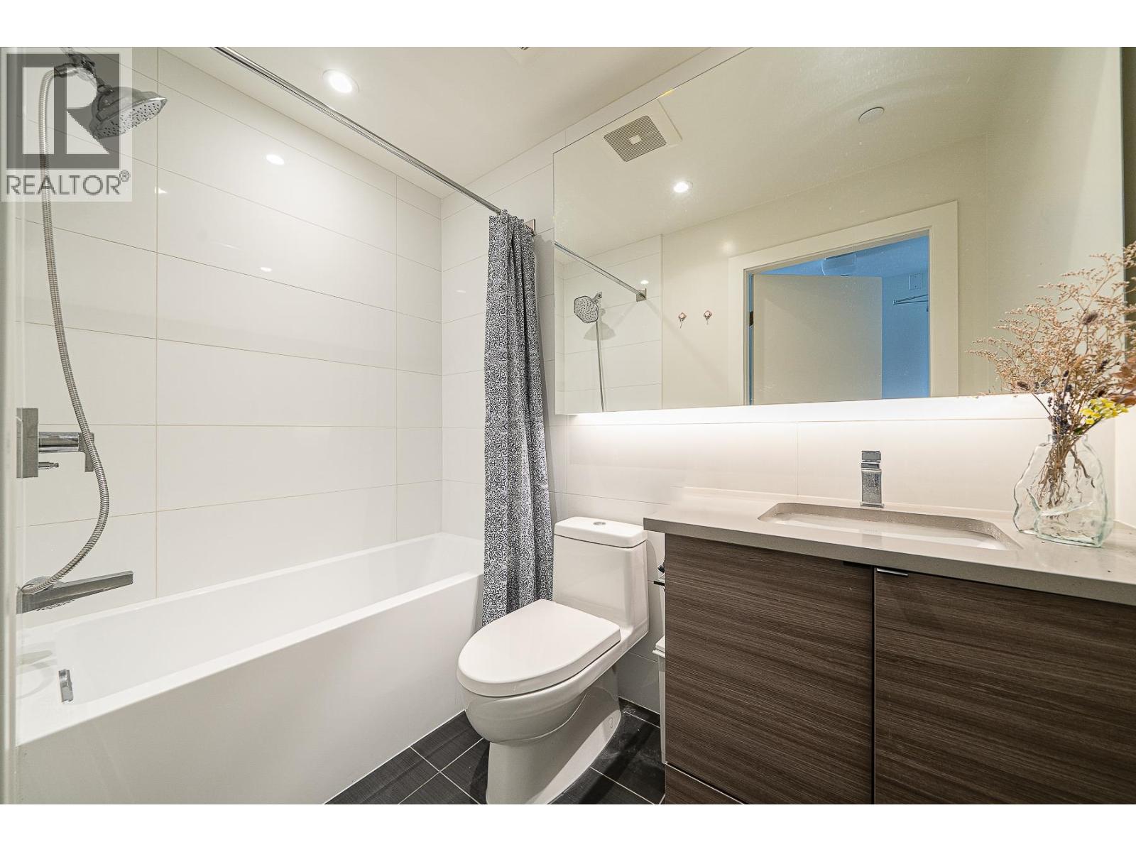 3 Bed, 2 Bath House for Sale in Vancouver – 1402 3438 SAWMILL CRESCENT, Vancouver - Image 16