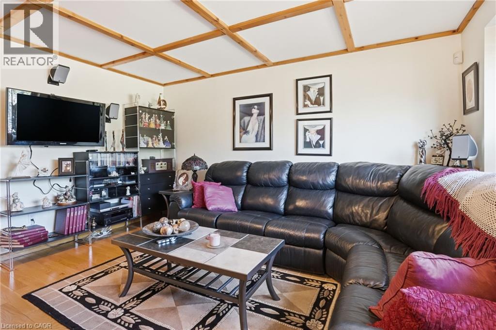 192 PARKDALE Avenue S - 6