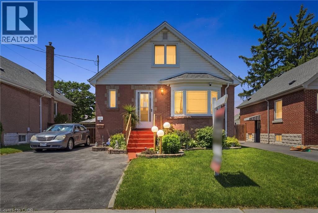 192 PARKDALE Avenue S - 1