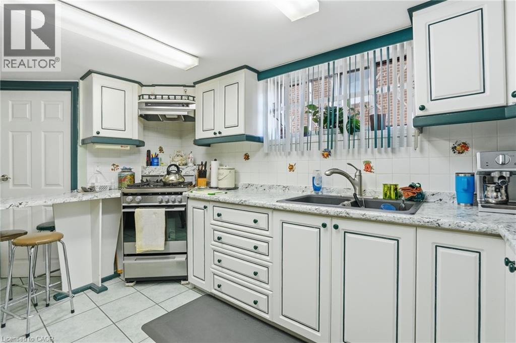 192 PARKDALE Avenue S - 34