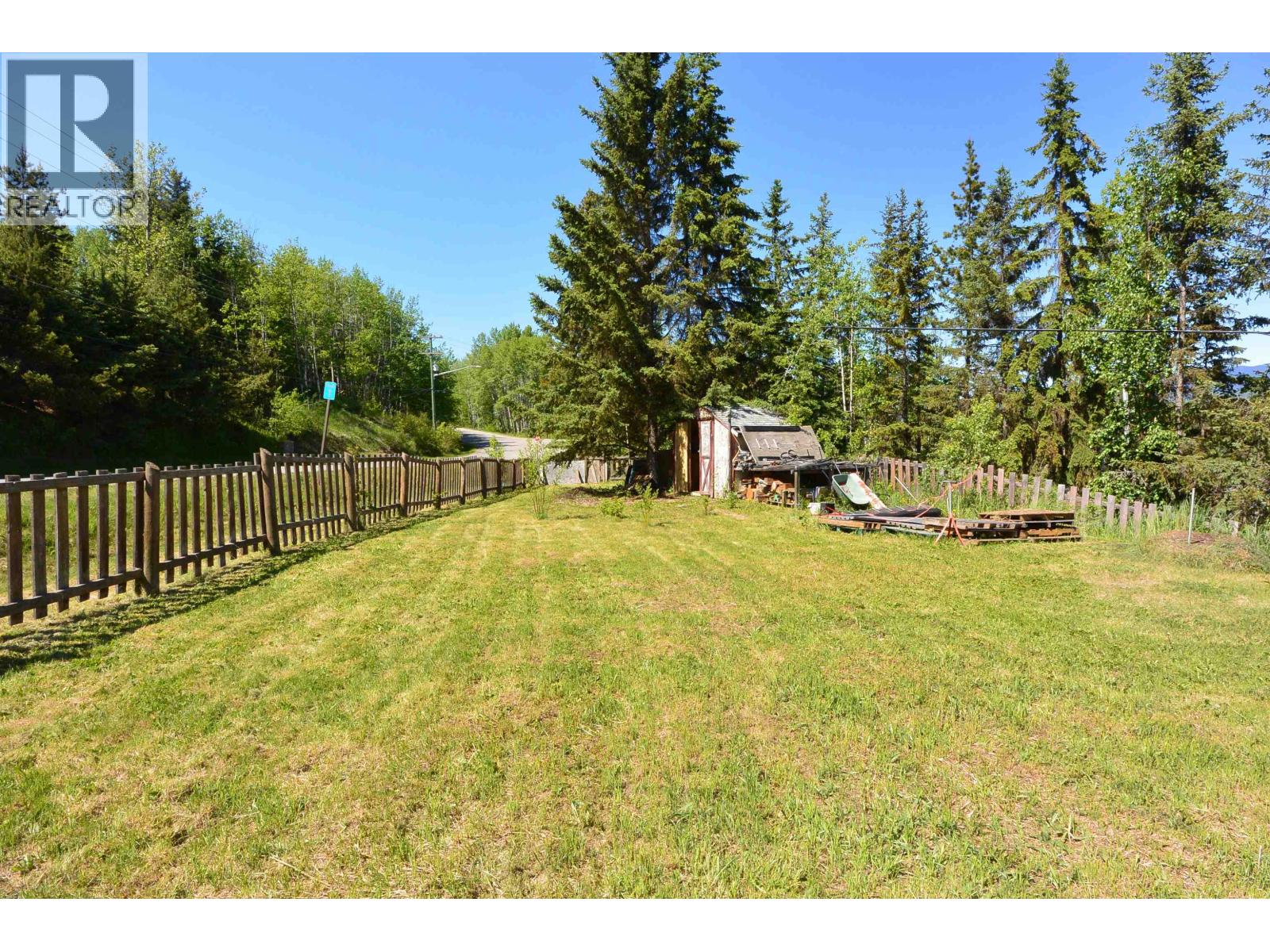 3686 VICTORIA DRIVE - 32