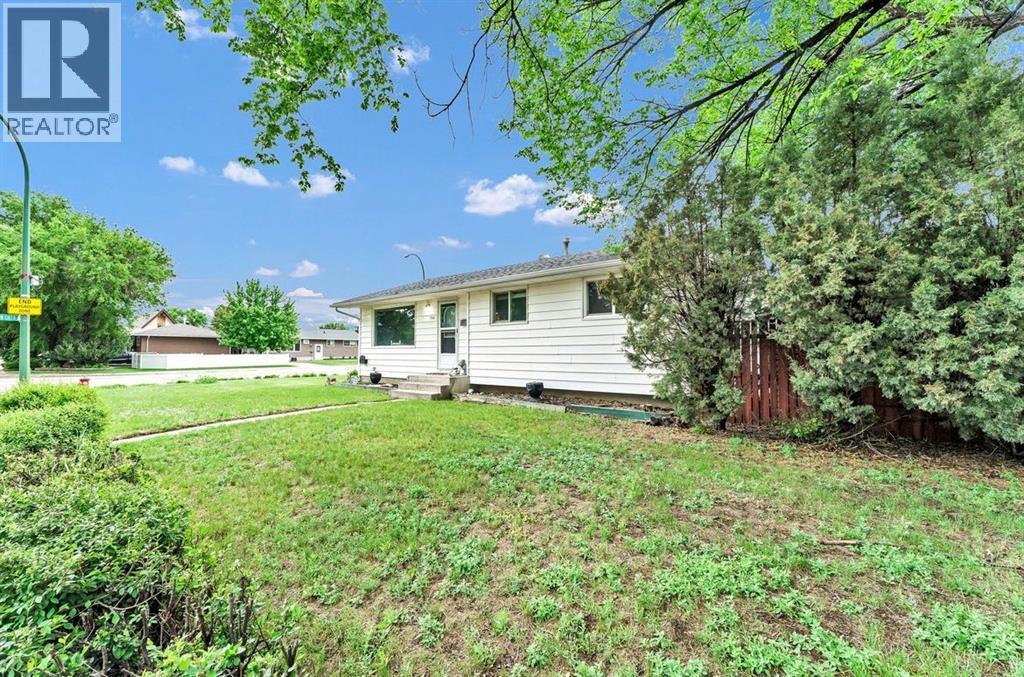 794 Black Boulevard NW - 3