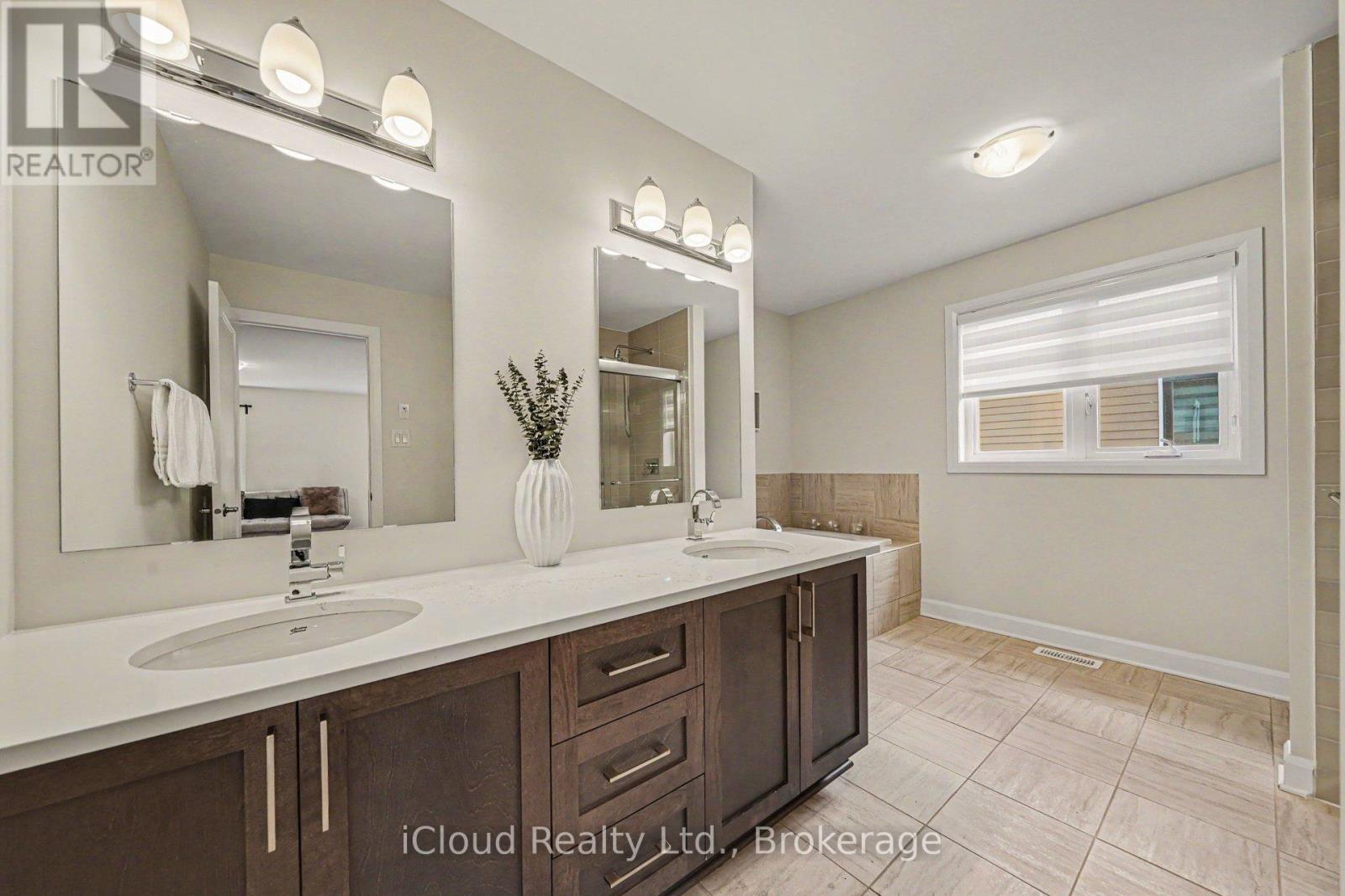 616 MOONFLOWER CRESCENT - 24