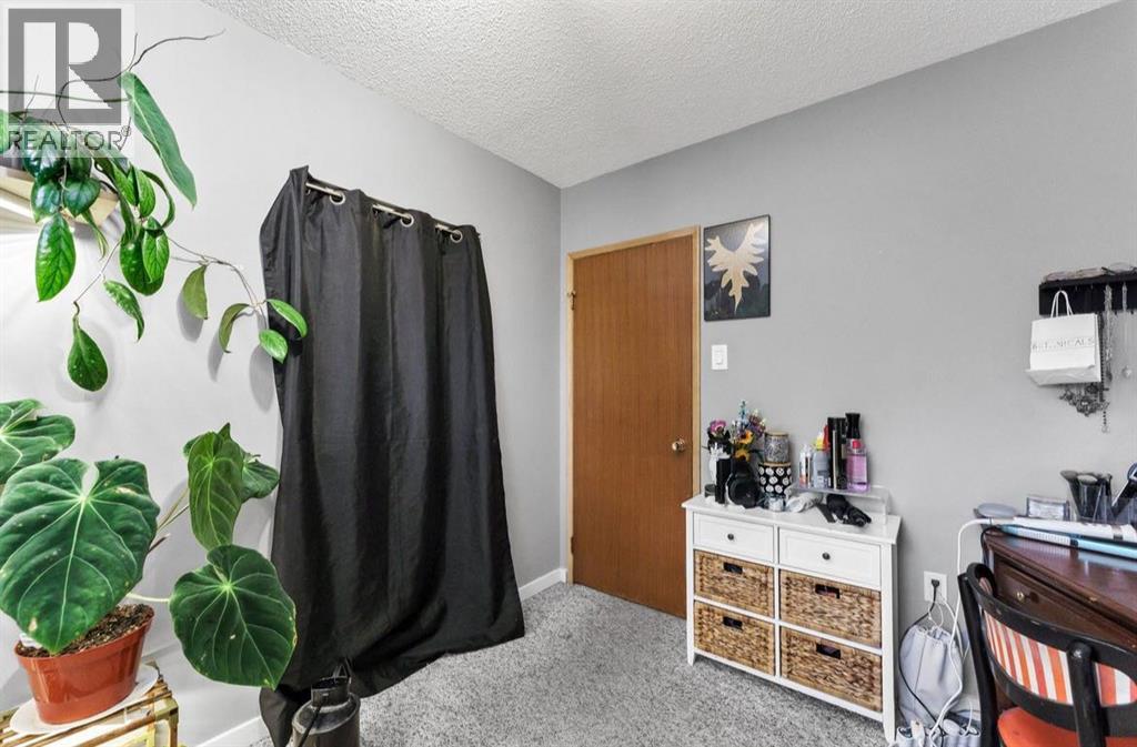 794 Black Boulevard NW - 24