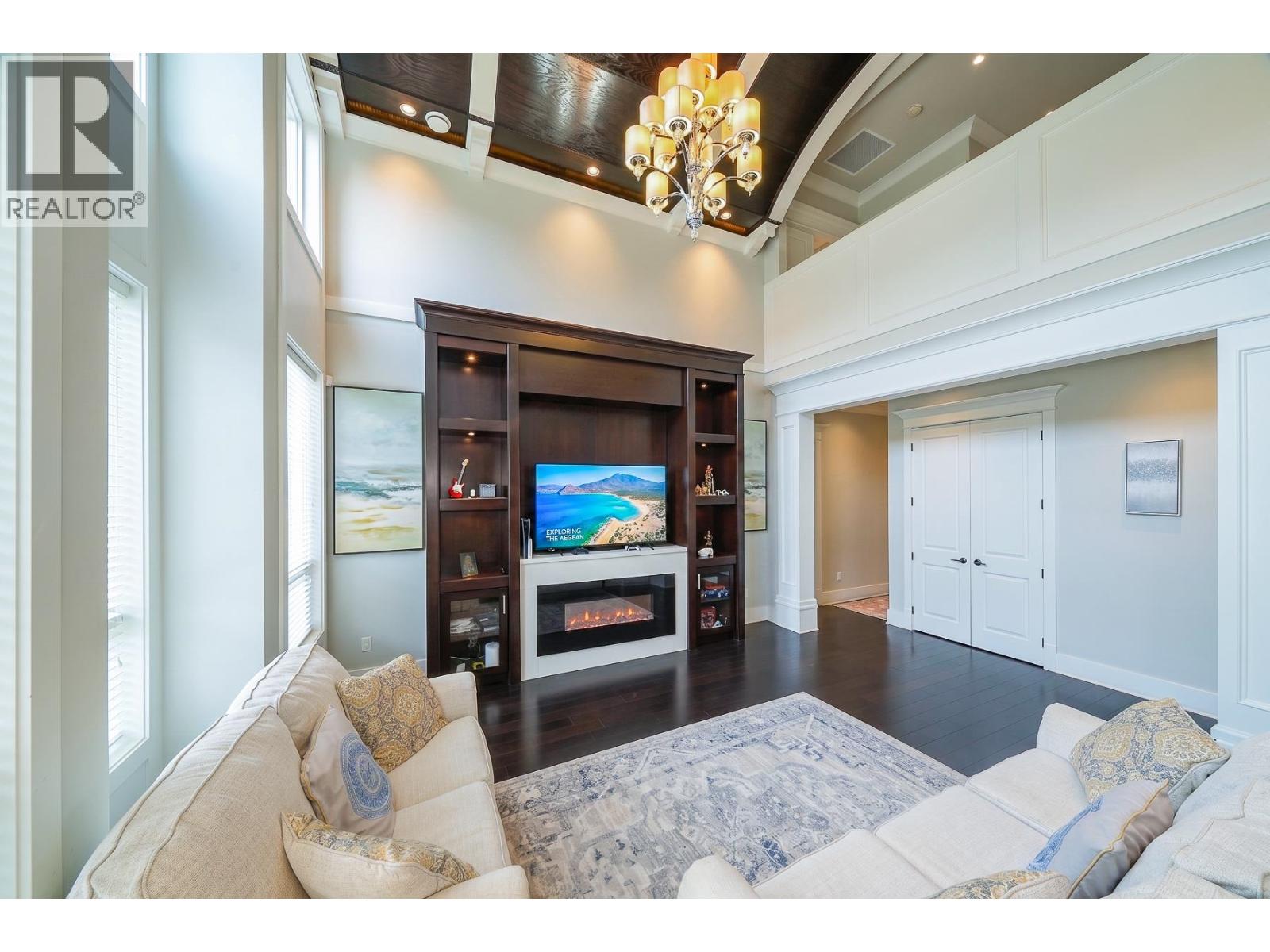 6 Bed, 7 Bath House for Sale in Richmond – 10320 DENNIS CRESCENT, Richmond – MLS# R3121073 - Image 3