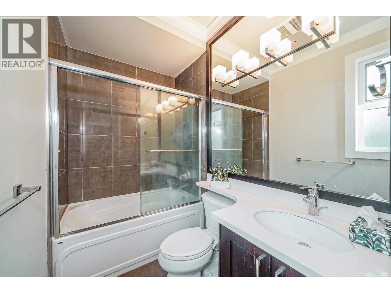 6 Bed, 7 Bath House for Sale in Richmond – 10320 DENNIS CRESCENT, Richmond – MLS# R3121073 - Image 30