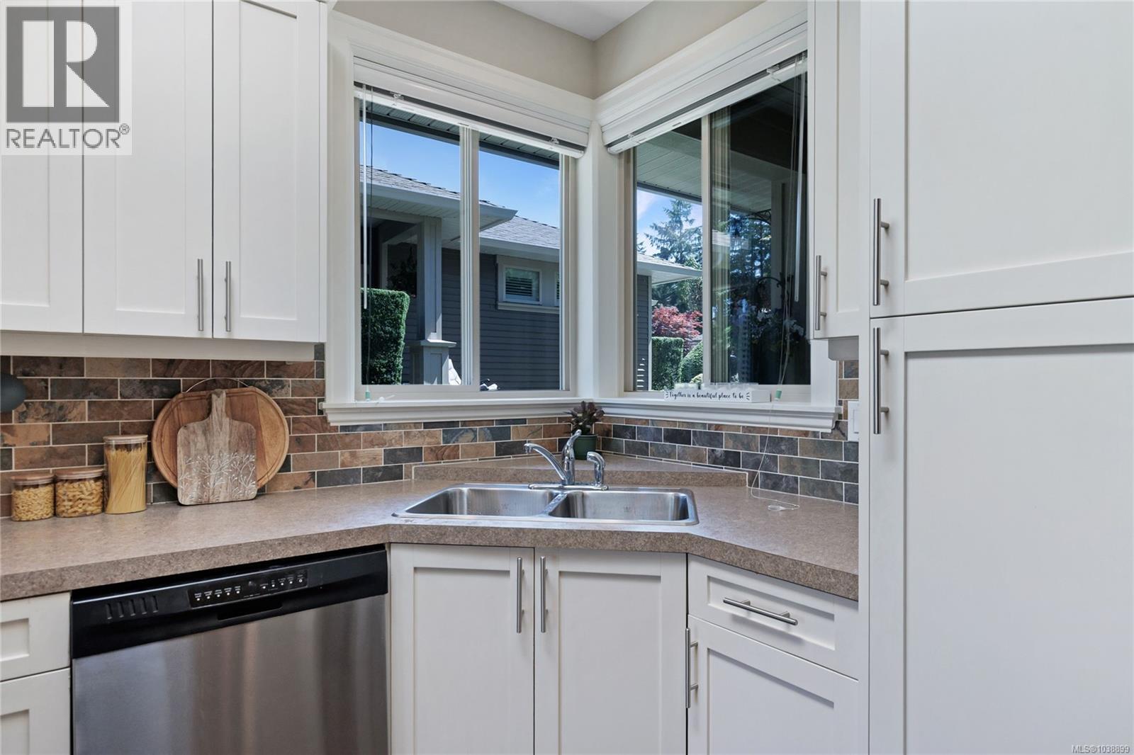 #102 4466 Stonebridge Pl - 14