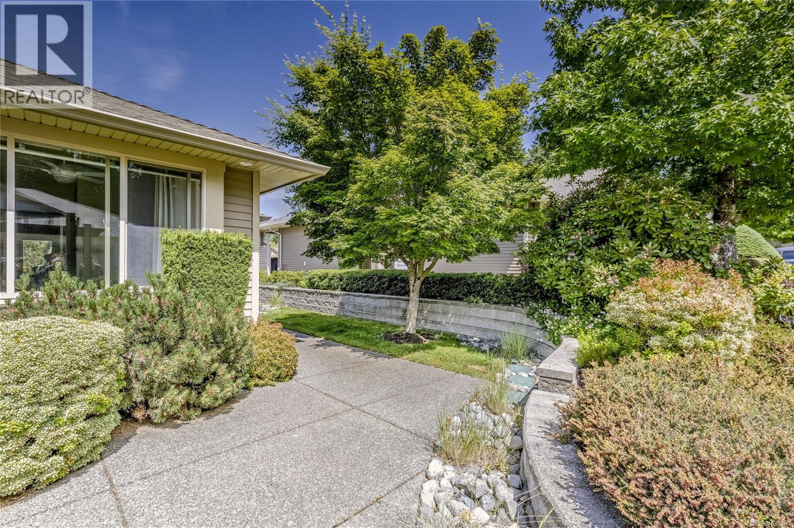#102 4466 Stonebridge Pl - Image 2