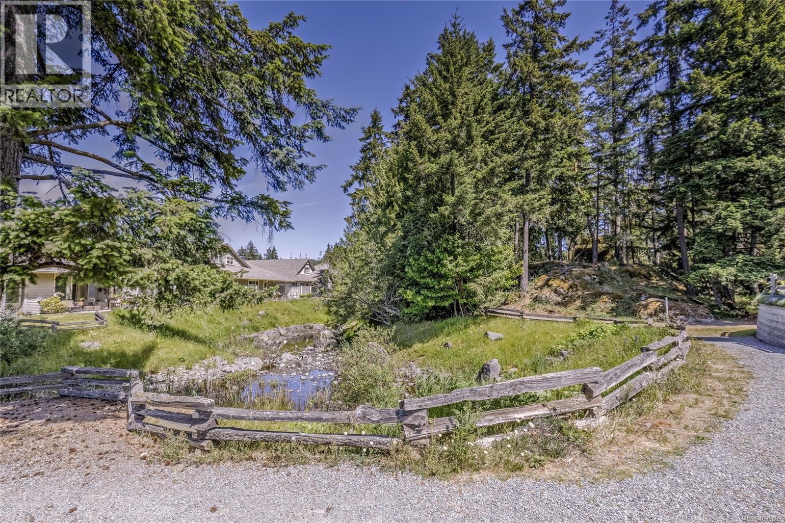 #102 4466 Stonebridge Pl - 28