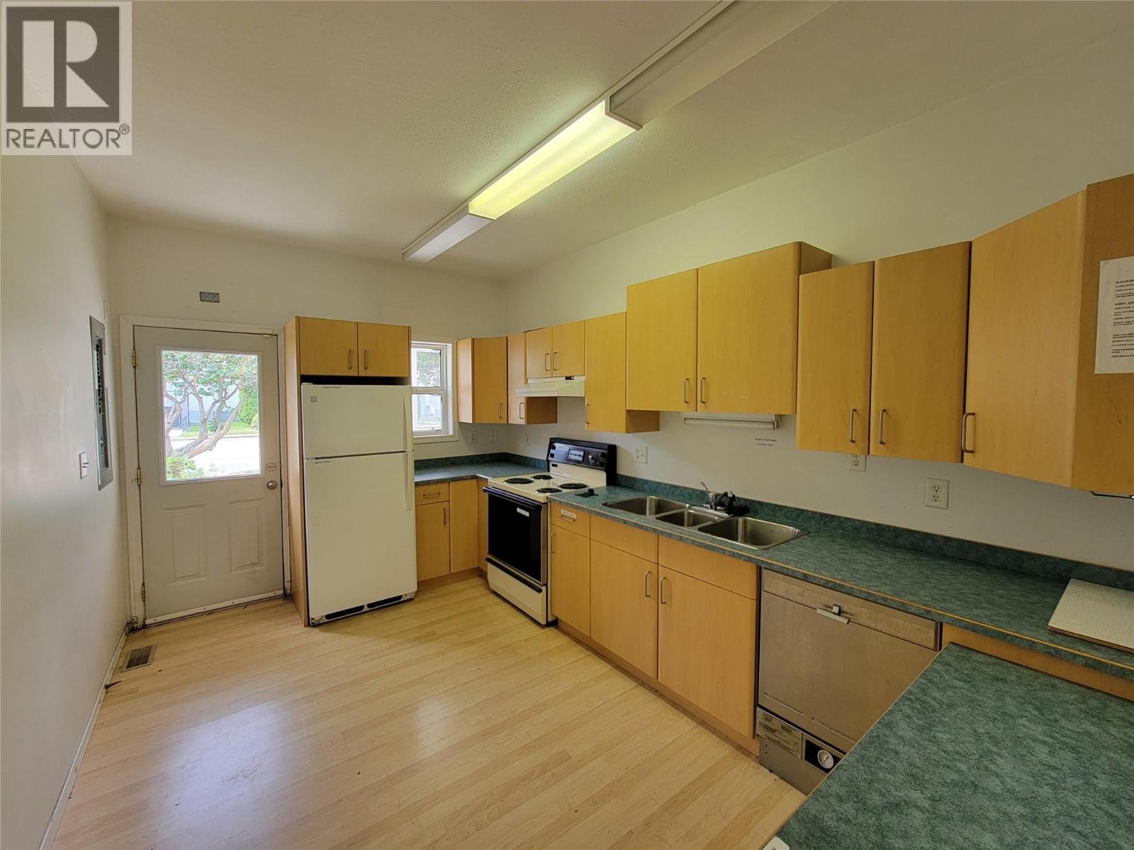 607A 5th Street, Keremeos