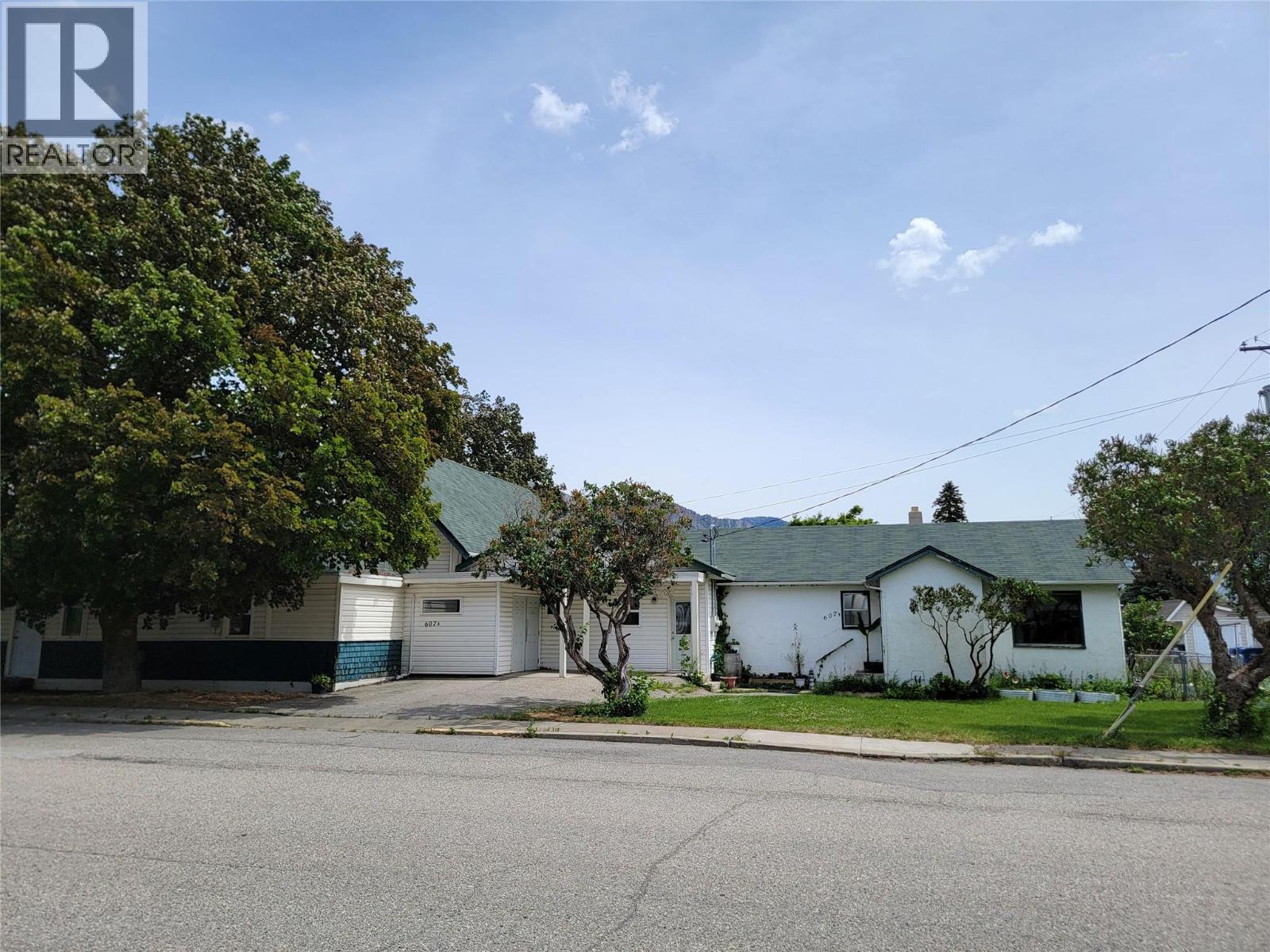 607A 5th Street, Keremeos