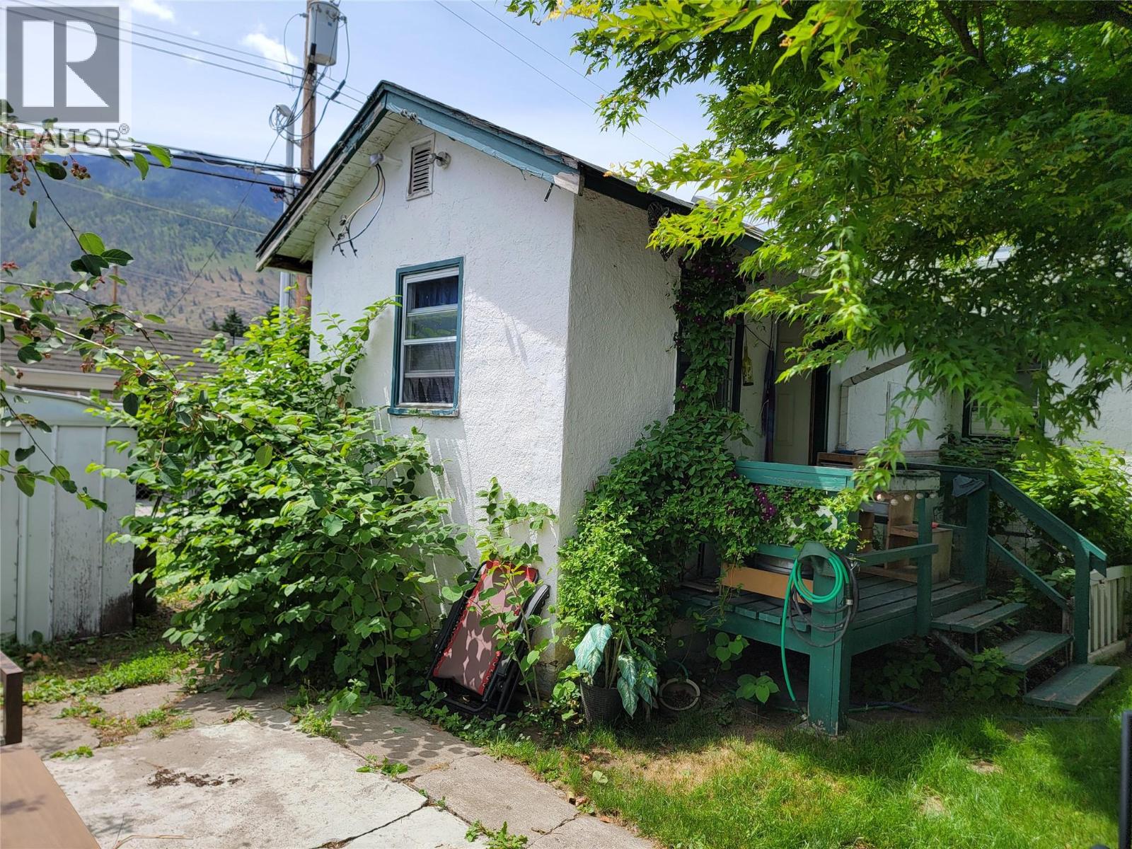 607A 5th Street, Keremeos
