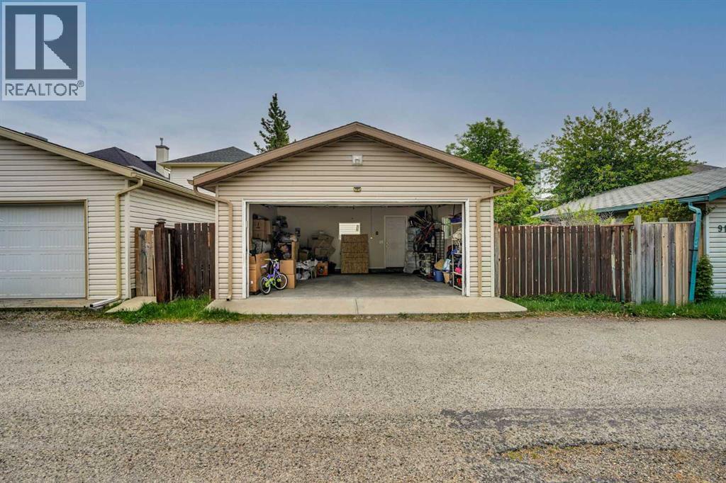 921 Arbour Lake Road NW - 49
