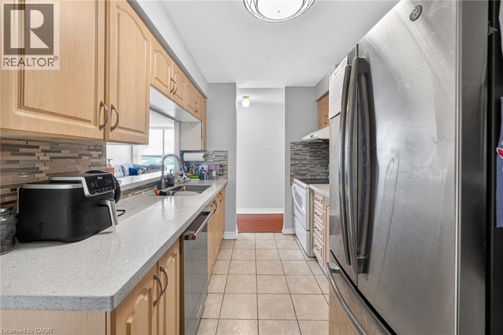 #1004 25 TRAILWOOD Drive - 18