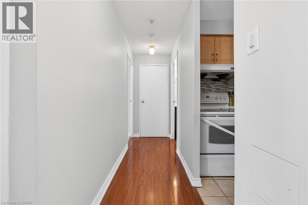 #1004 25 TRAILWOOD Drive - 19