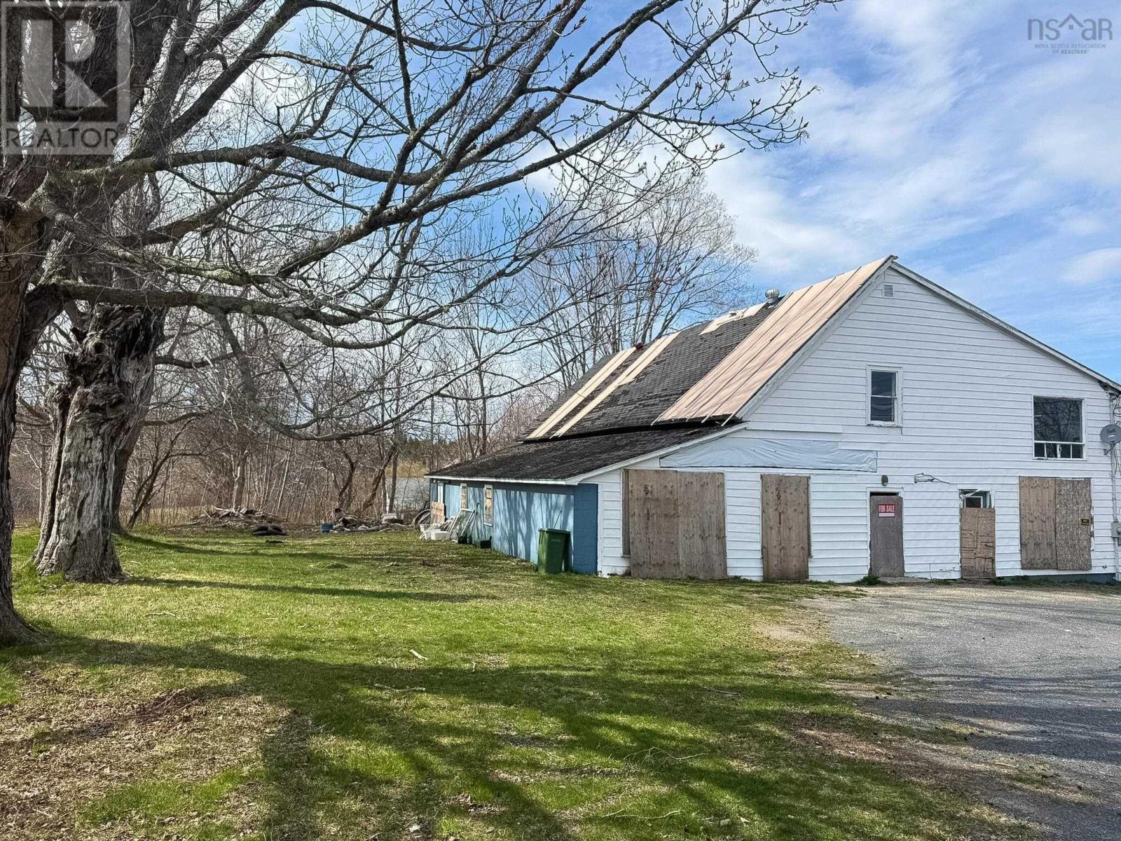 3413 Clementsvale Road - 1