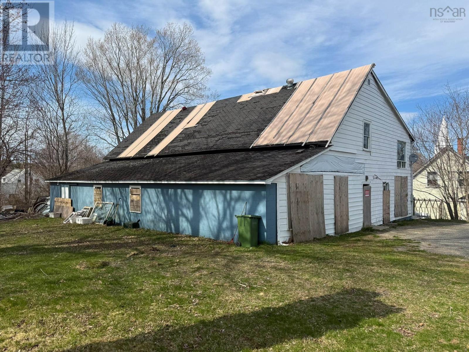 3413 Clementsvale Road - 4