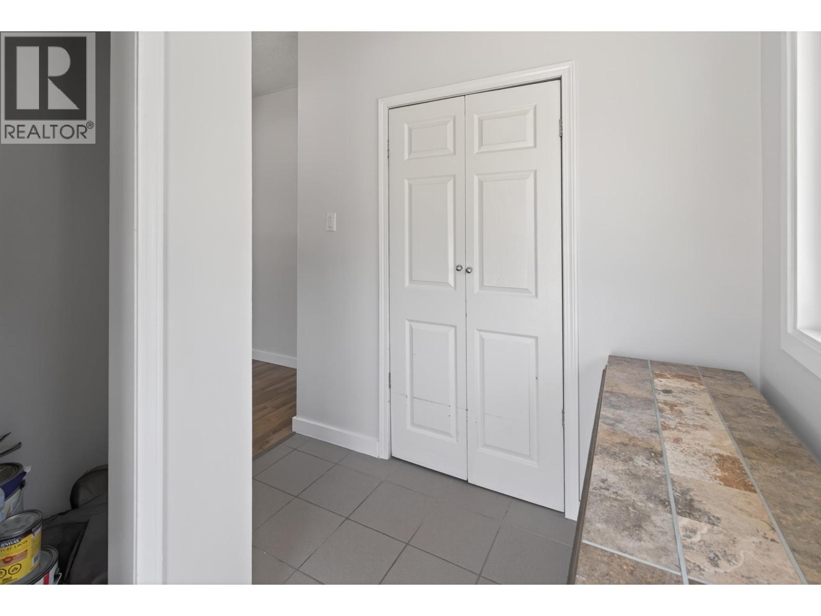 4 DRAKE STREET - 7