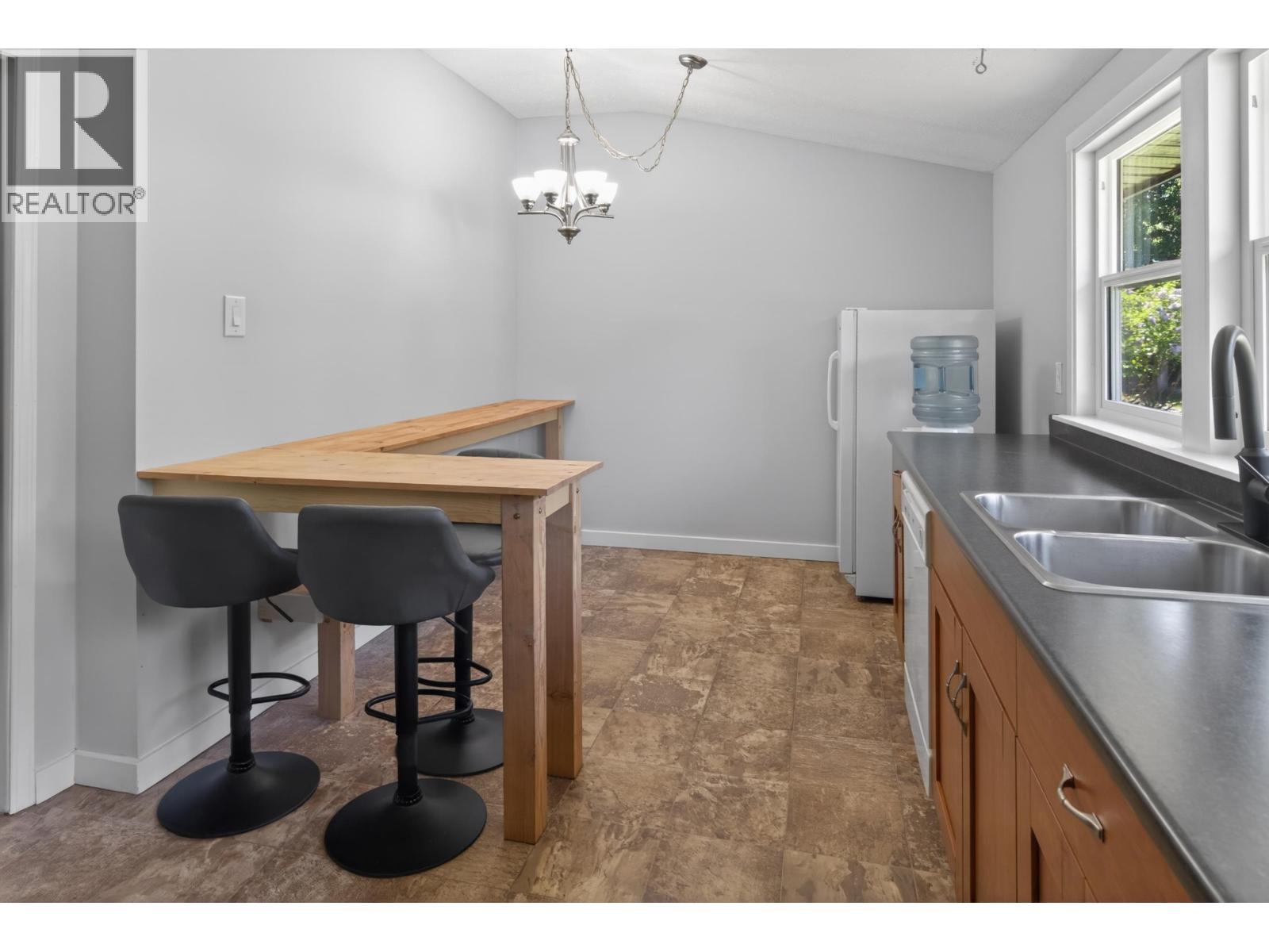 4 DRAKE STREET - 16