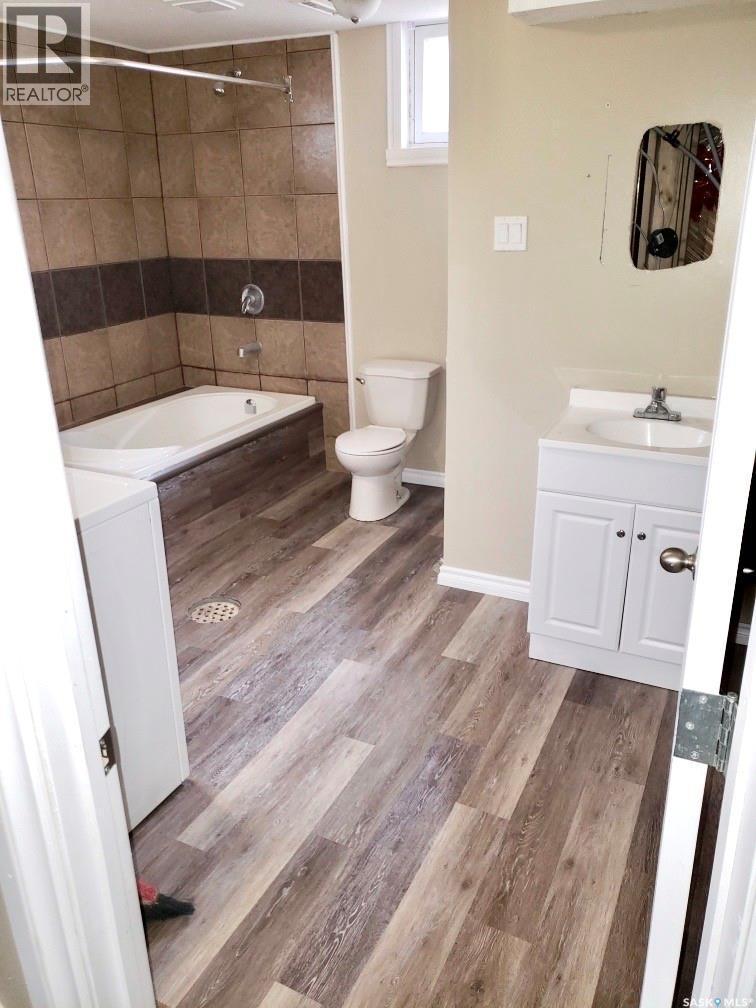 114 Gladstone AVENUE S - 15