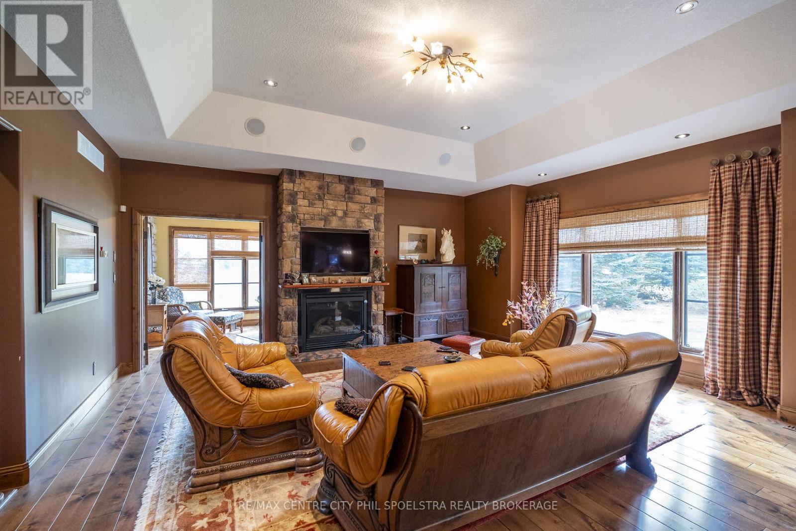 544423 CLARKE ROAD