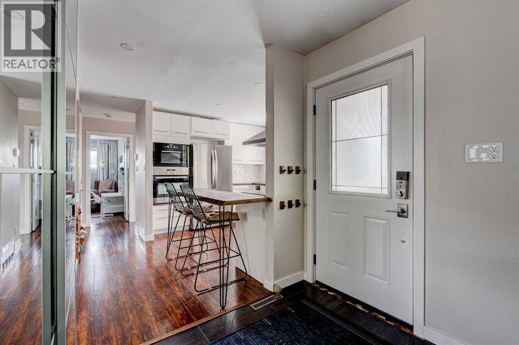 1618 43 Street SW - 37