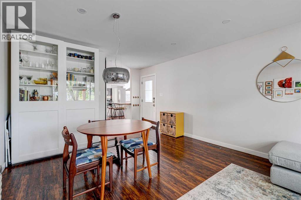 1618 43 Street SW - 4