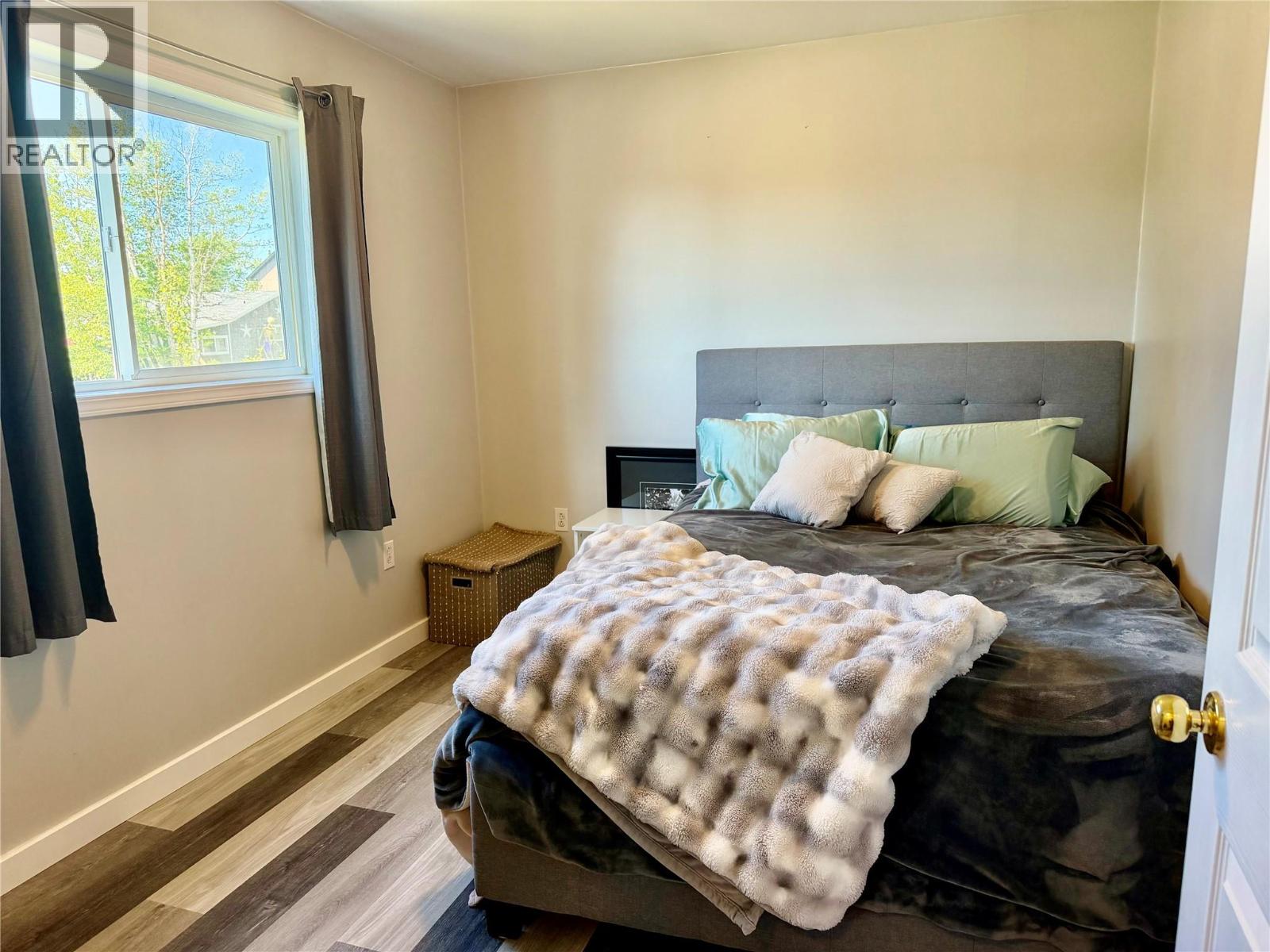9128 8 Street - 11