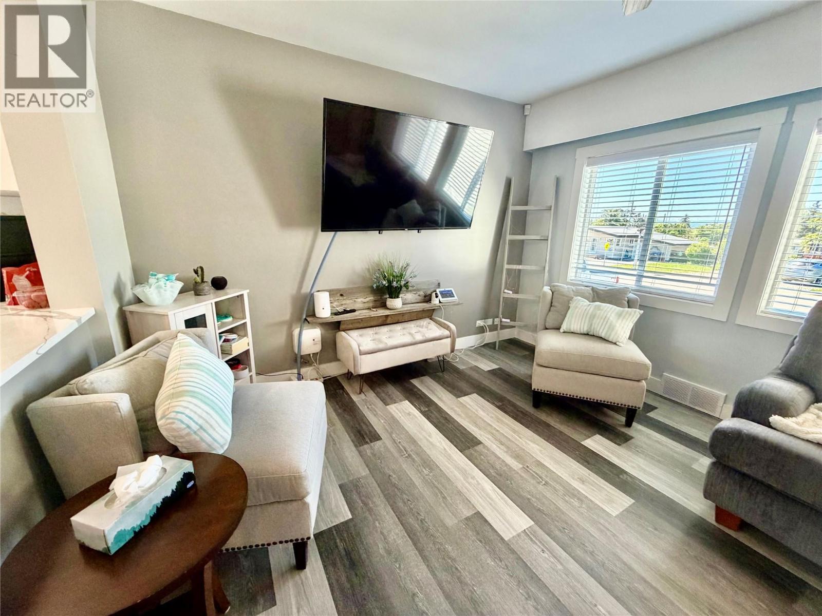 9128 8 Street - 2