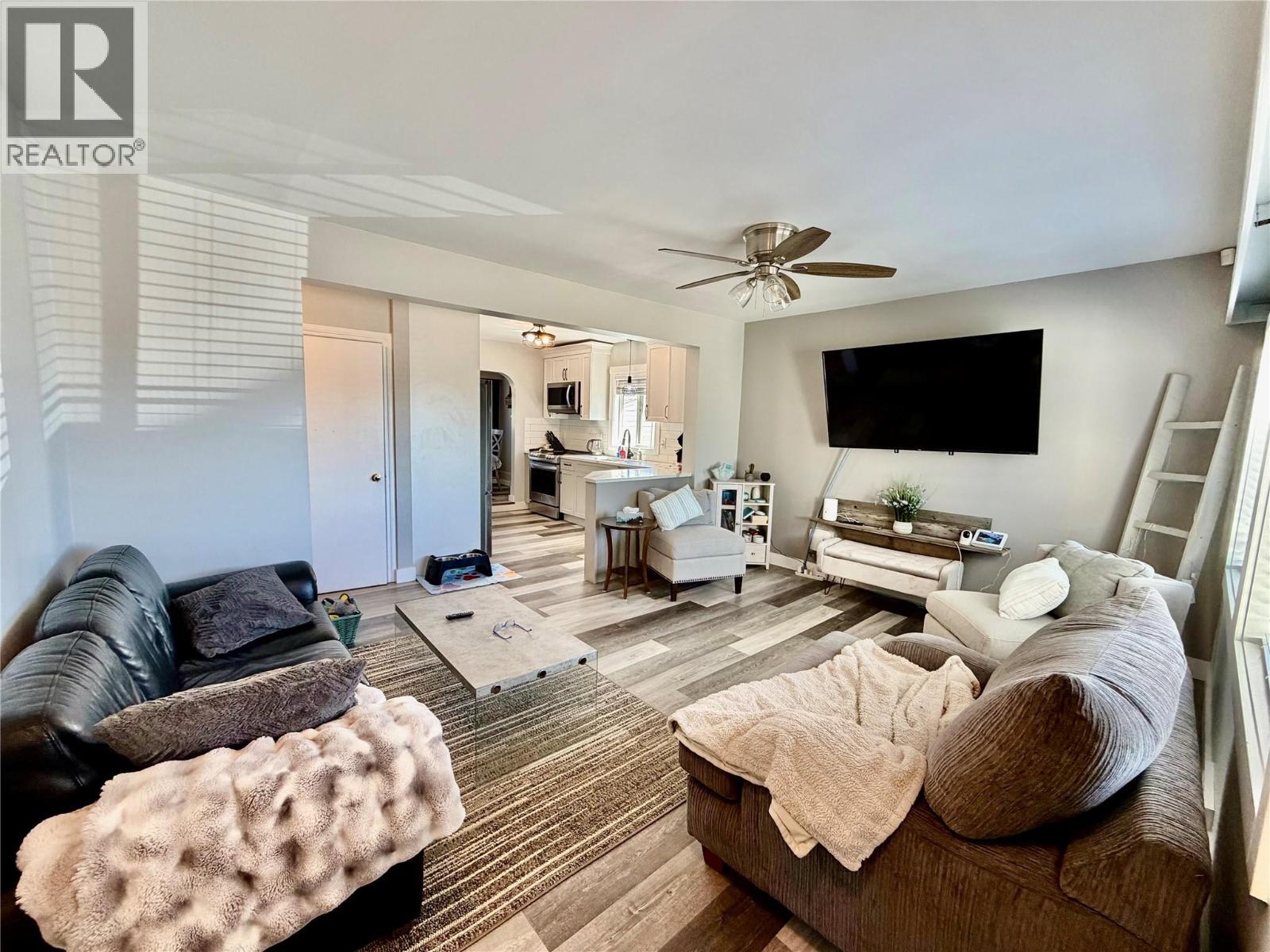 9128 8 Street - 3