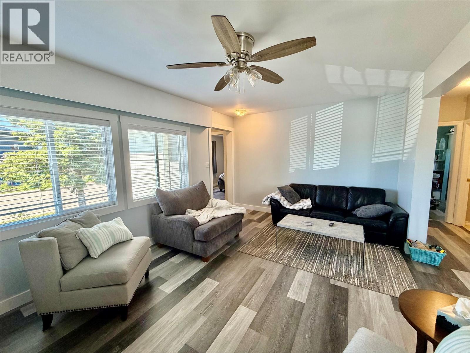 9128 8 Street - 4