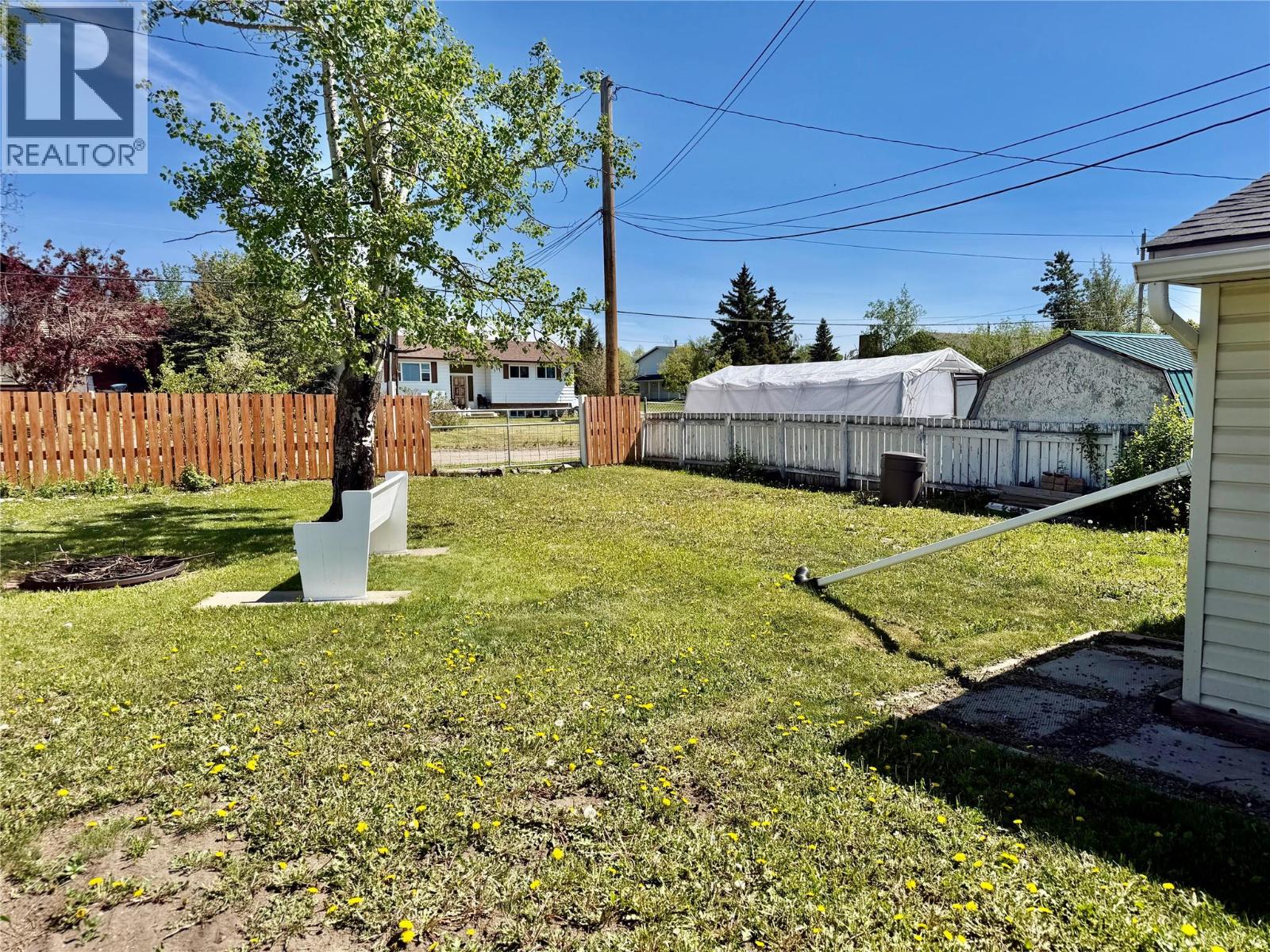 9128 8 Street - 32
