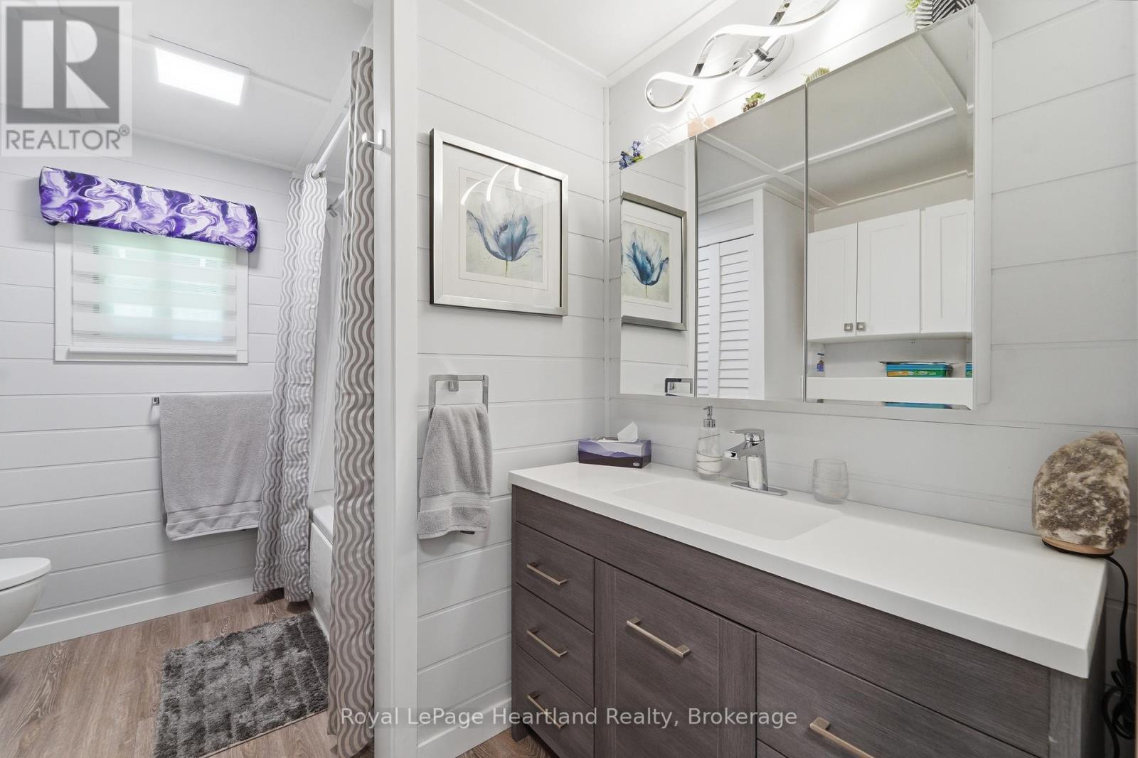 205 CHESTNUT DRIVE - Image 14