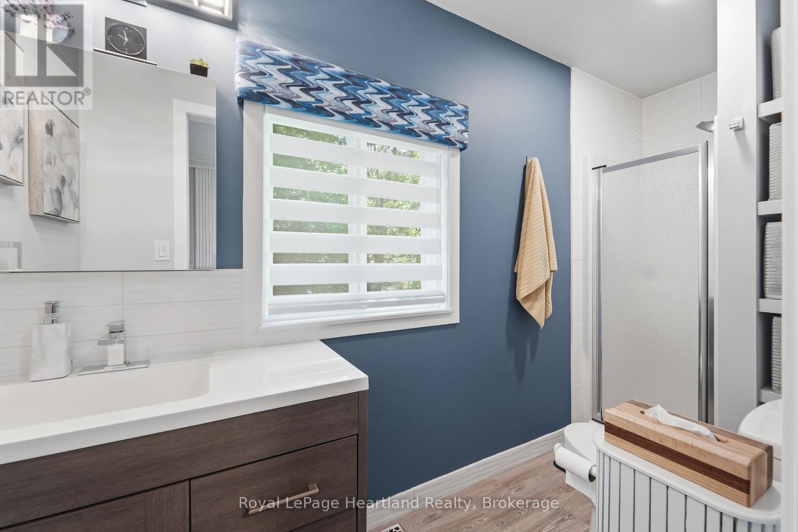 205 CHESTNUT DRIVE - Image 17