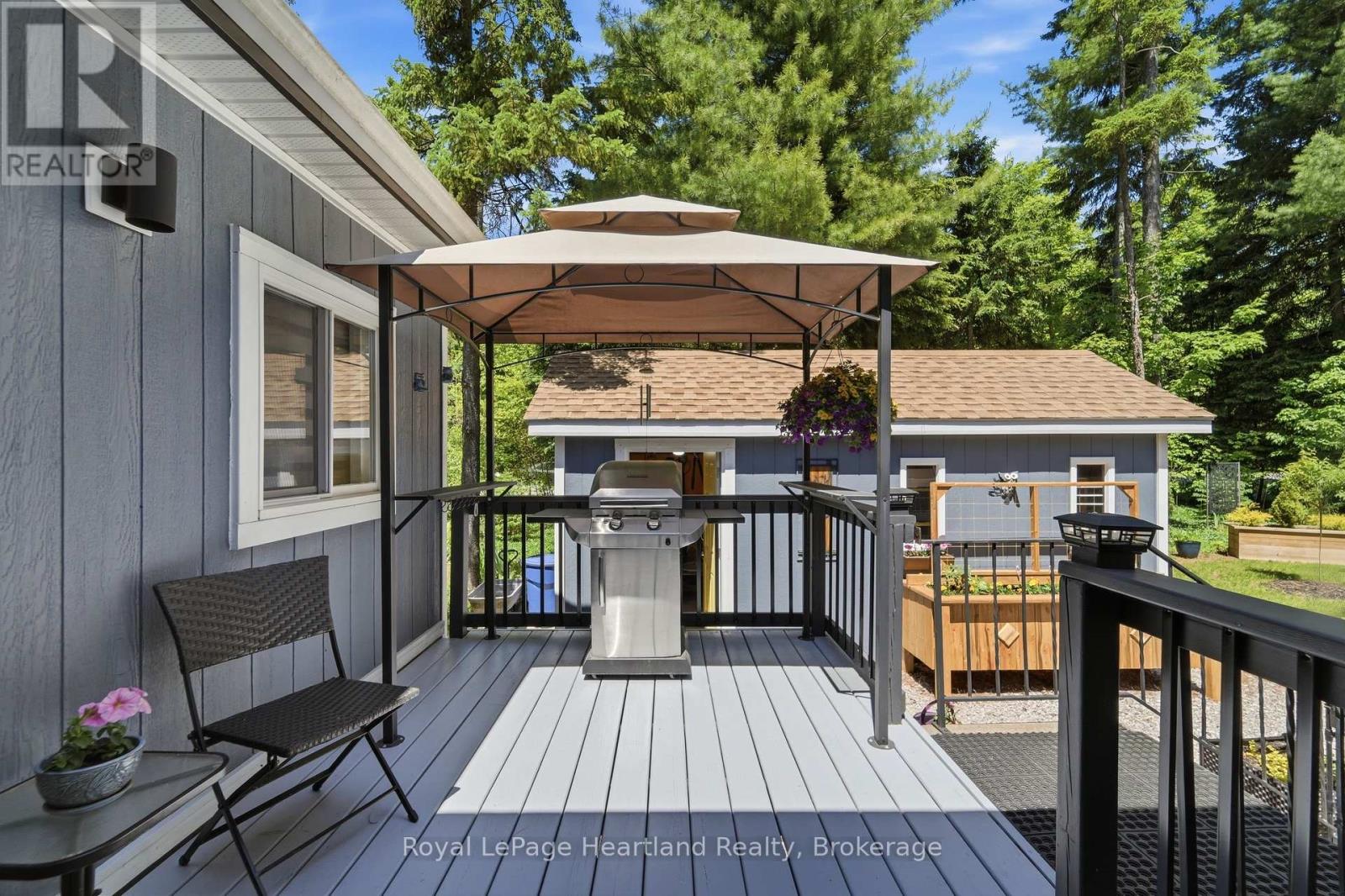 205 CHESTNUT DRIVE - Image 20