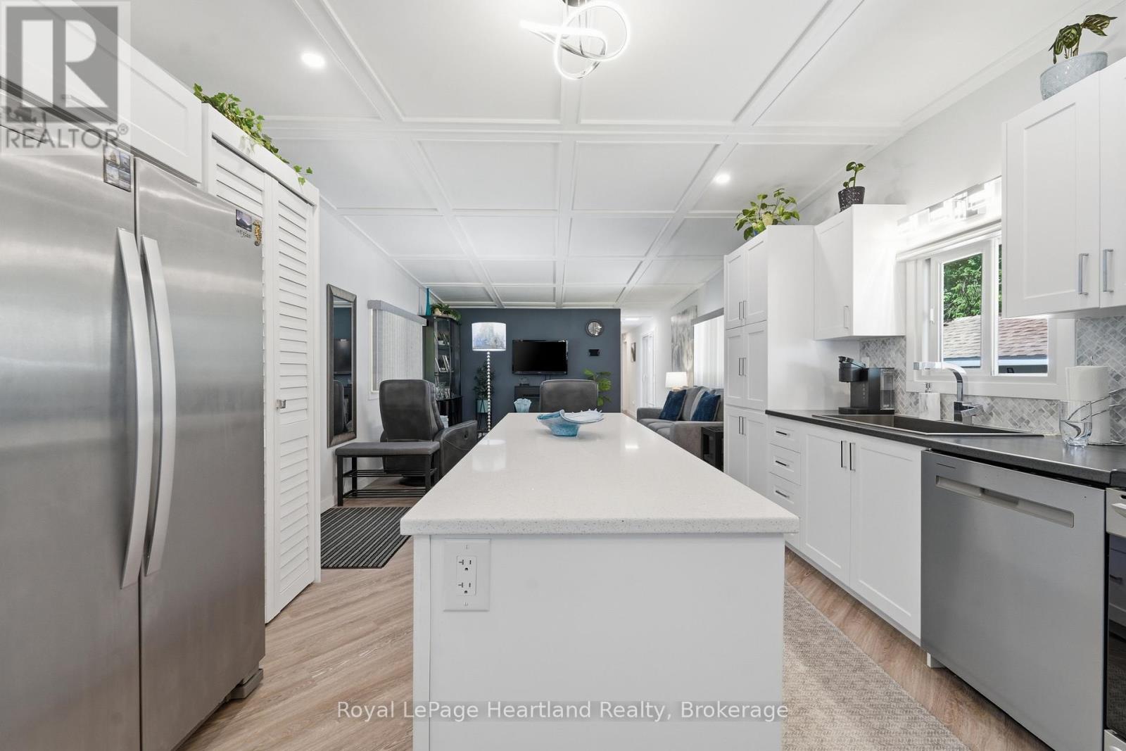 205 CHESTNUT DRIVE - Image 5