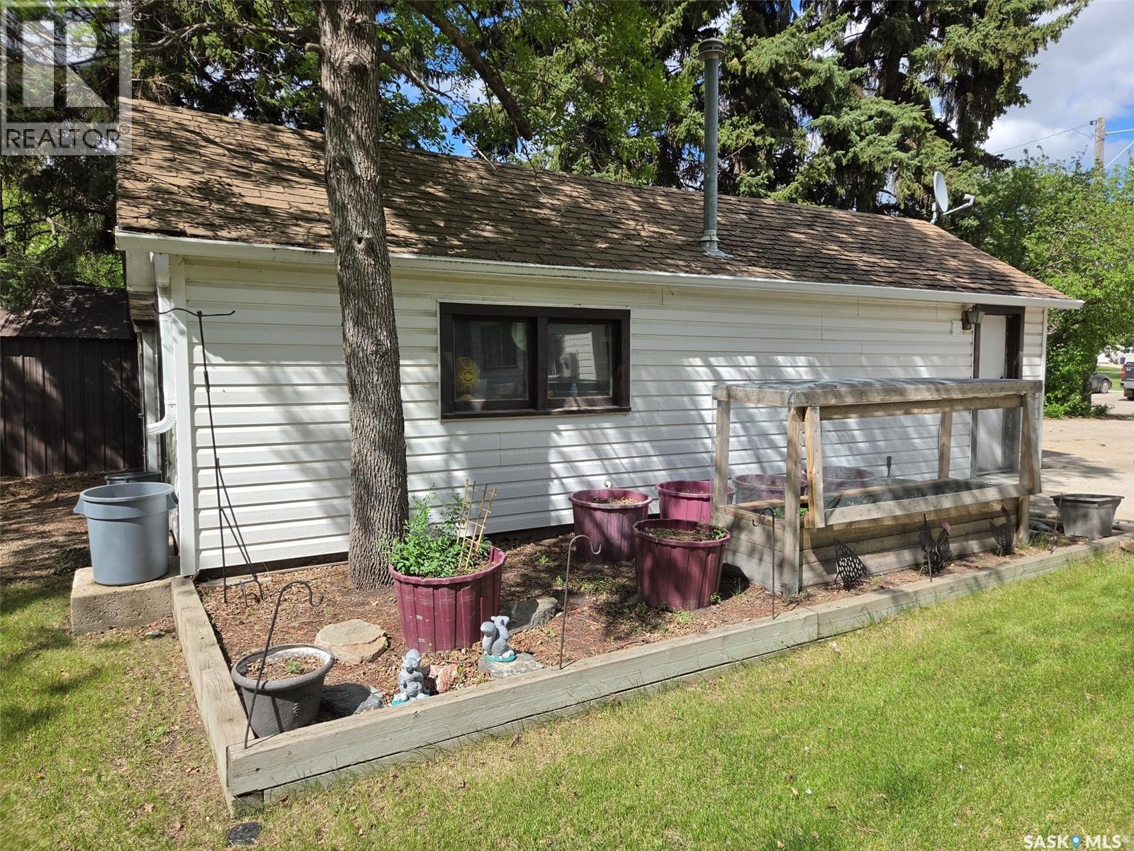 118 5th STREET W - 14