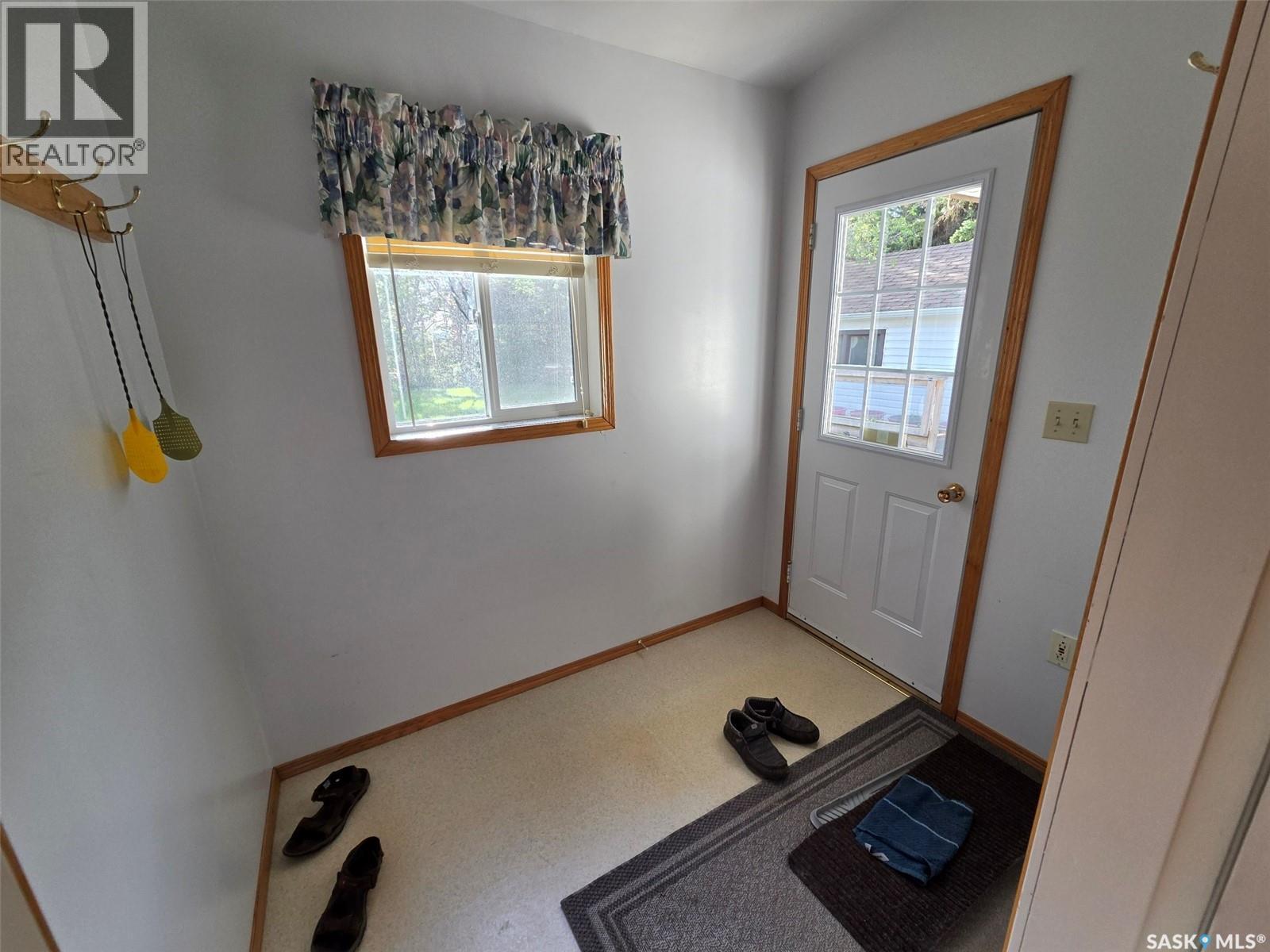118 5th STREET W - 15