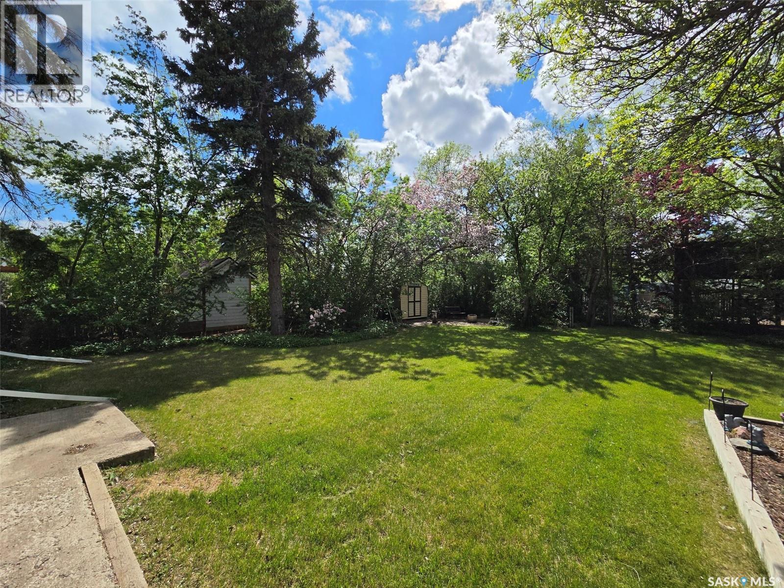 118 5th STREET W - 5