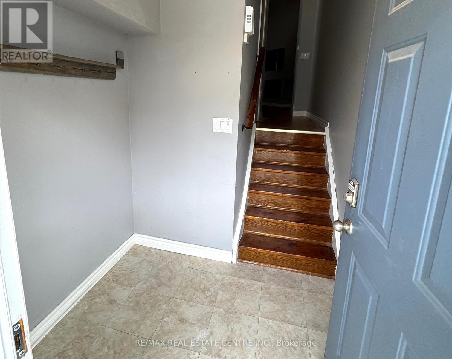 49 - 589 BEECHWOOD DRIVE