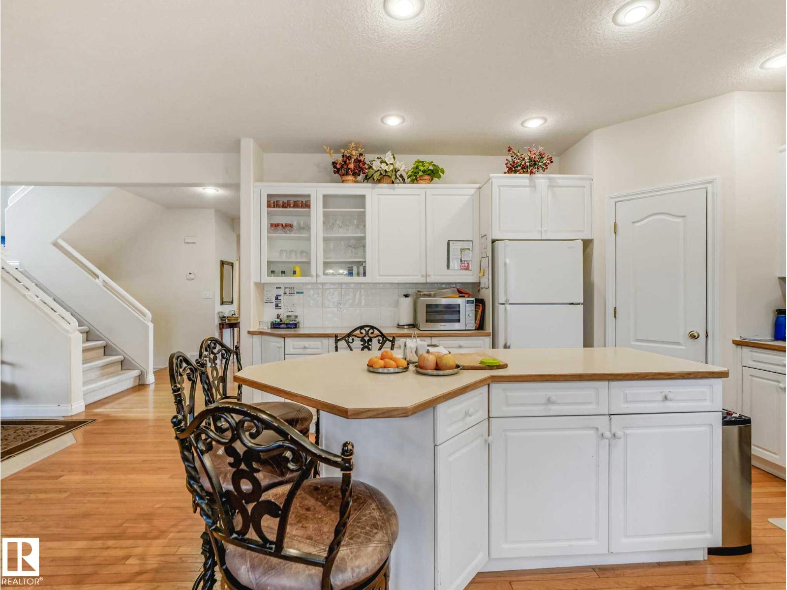 11568 15 AV NW - 34
