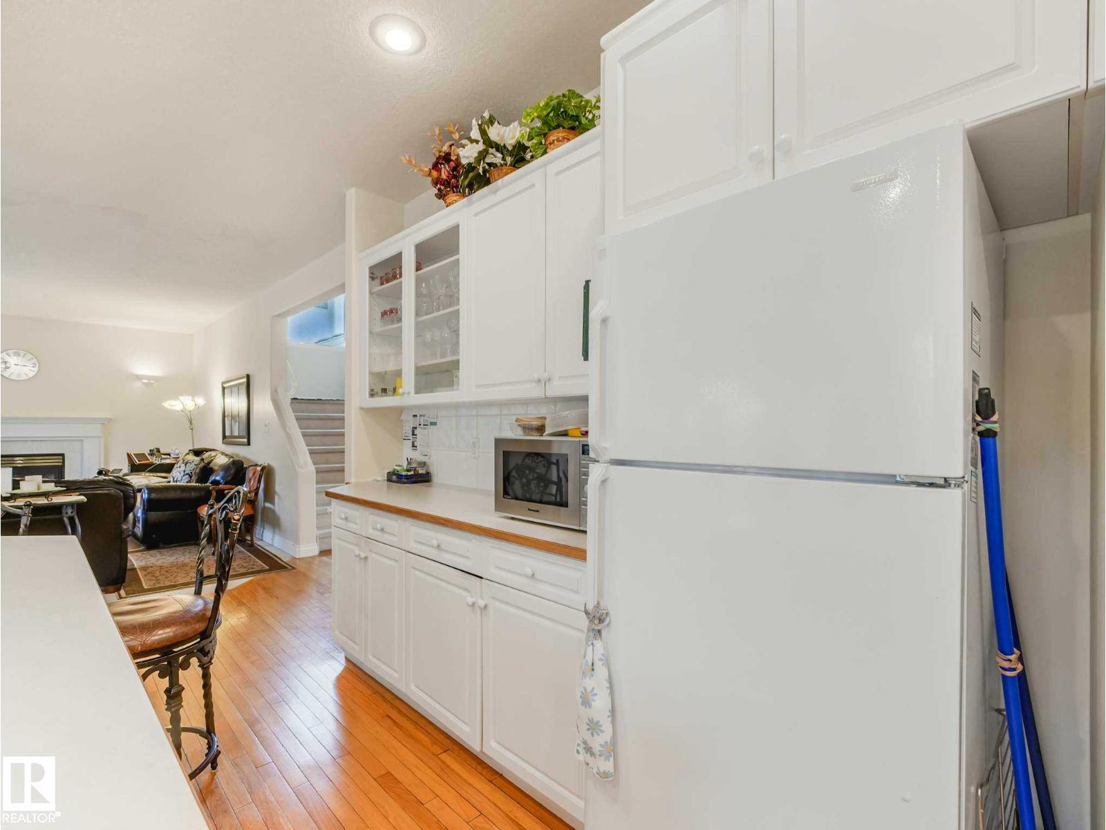 11568 15 AV NW - 39