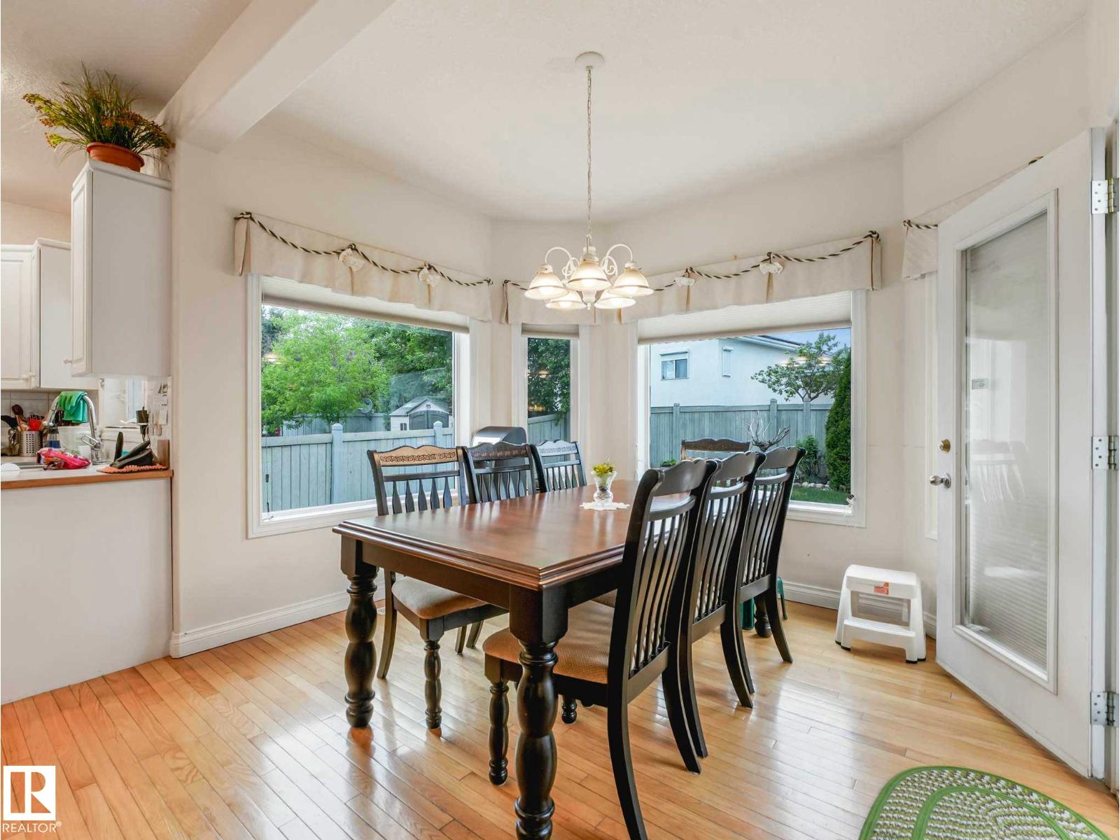 11568 15 AV NW - 41