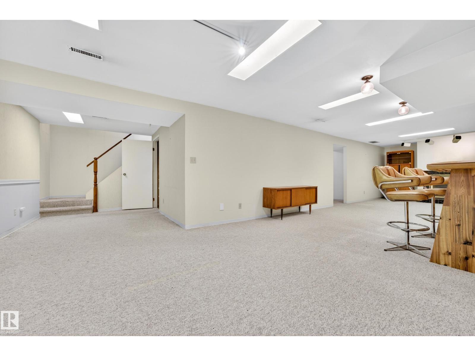 11903 138 AV NW - 40