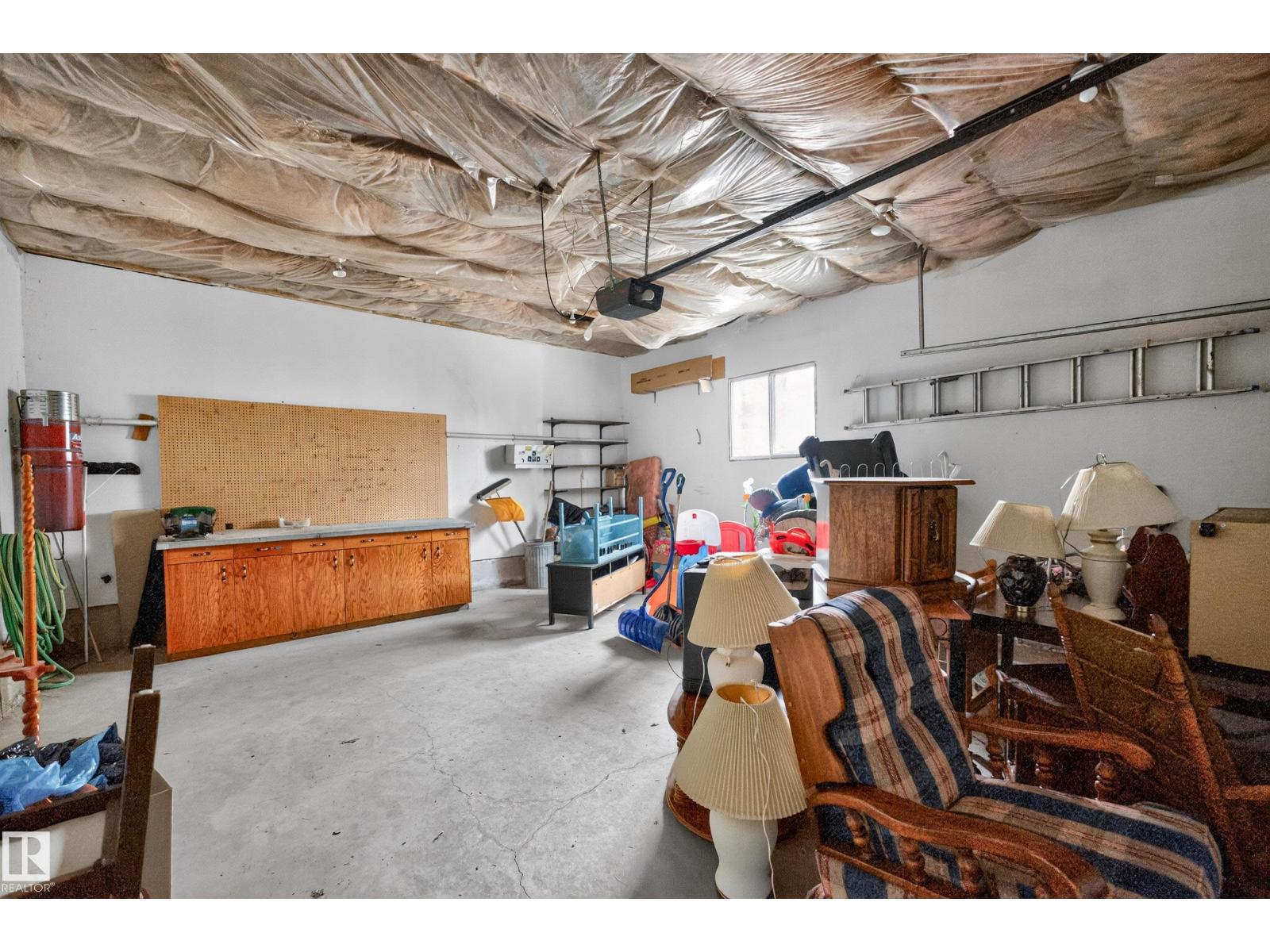 11903 138 AV NW - 52