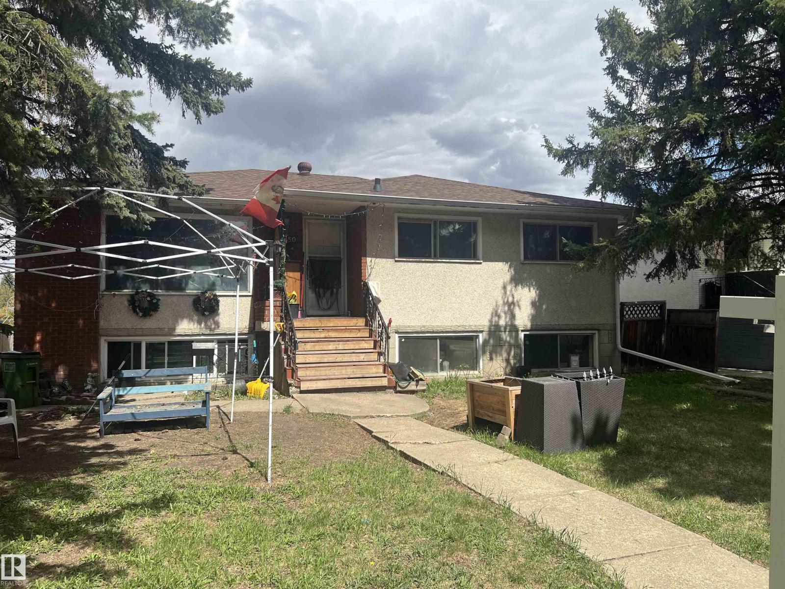 10450 69 AV NW - 2